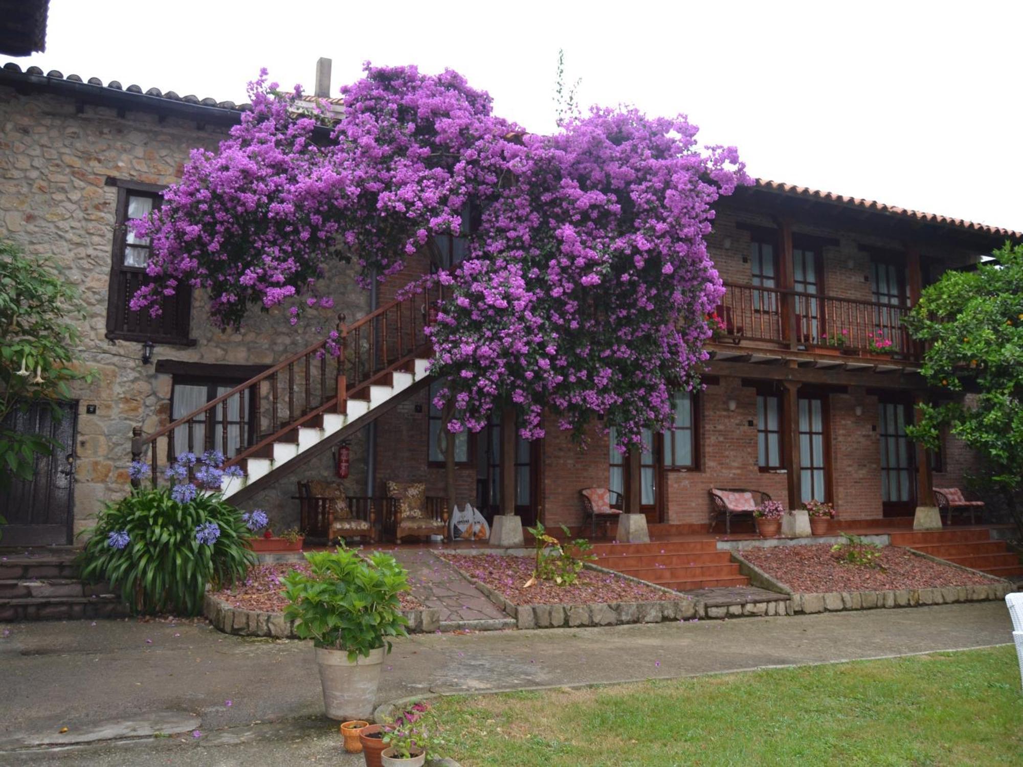 Casona Dos Lagos Hotel Villanueva  Exterior photo